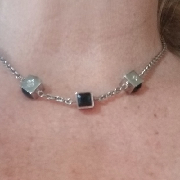 LV Gamble necklace - Picture 2 of 13